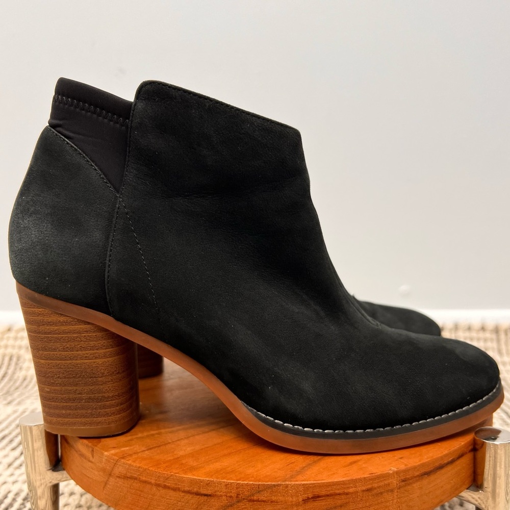 SoftWalk Kora Black Nubuck Leather Ankle Boot Block Heel Bootie Women’s Size 8